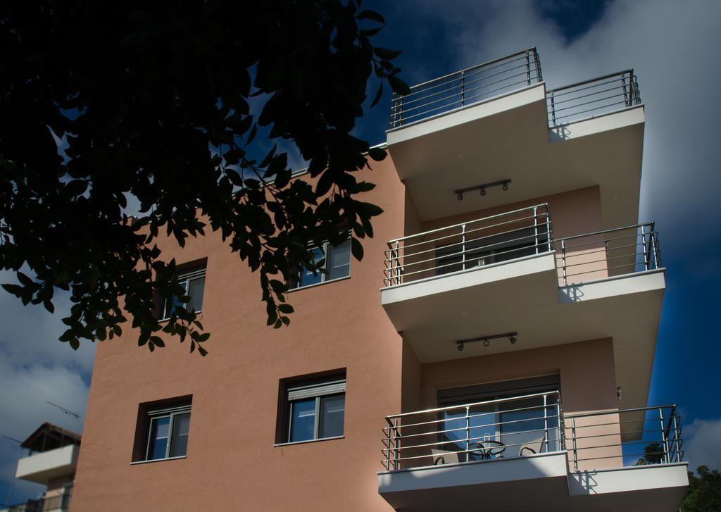 Laura Suites Закинтос Екстериор снимка